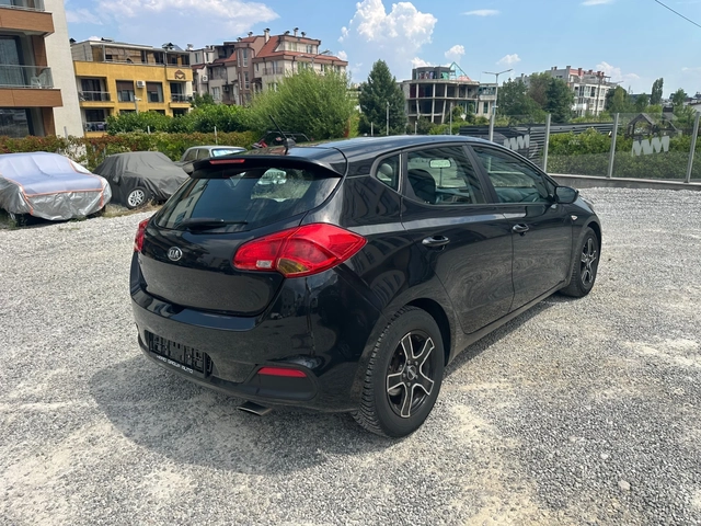 Kia Ceed ГЕРМАНИЯ - автомобили, коли, обяви за нови и употребявани 4