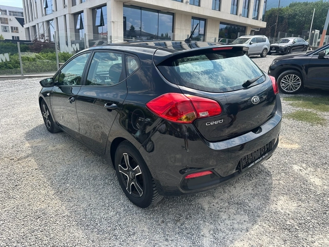 Kia Ceed ГЕРМАНИЯ - автомобили, коли, обяви за нови и употребявани 6