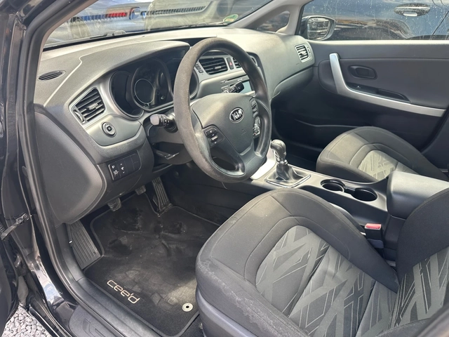 Kia Ceed ГЕРМАНИЯ - автомобили, коли, обяви за нови и употребявани 8