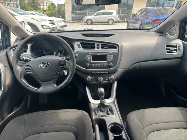 Kia Ceed ГЕРМАНИЯ - автомобили, коли, обяви за нови и употребявани 9
