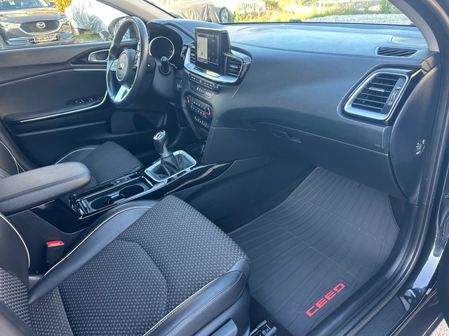 Kia Ceed - автомобили, коли, обяви за нови и употребявани 10