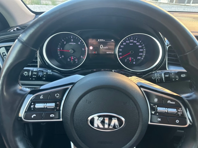 Kia Ceed - автомобили, коли, обяви за нови и употребявани 12