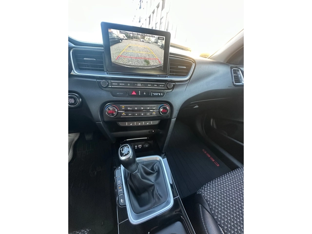 Kia Ceed - автомобили, коли, обяви за нови и употребявани 14