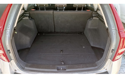 Kia Ceed Facelift - автомобили, коли, обяви за нови и употребявани 10