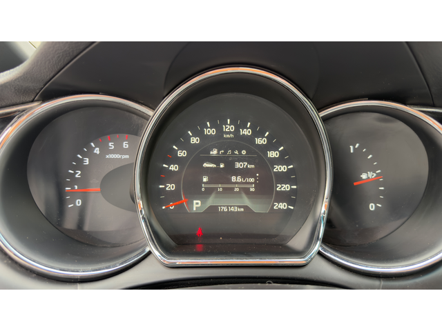 Kia Ceed GT Line - автомобили, коли, обяви за нови и употребявани 12