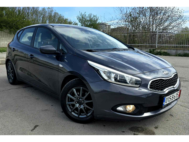 Kia Ceed KATO НОВ/1.6i/135hp - автомобили, коли, обяви за нови и употребявани 2
