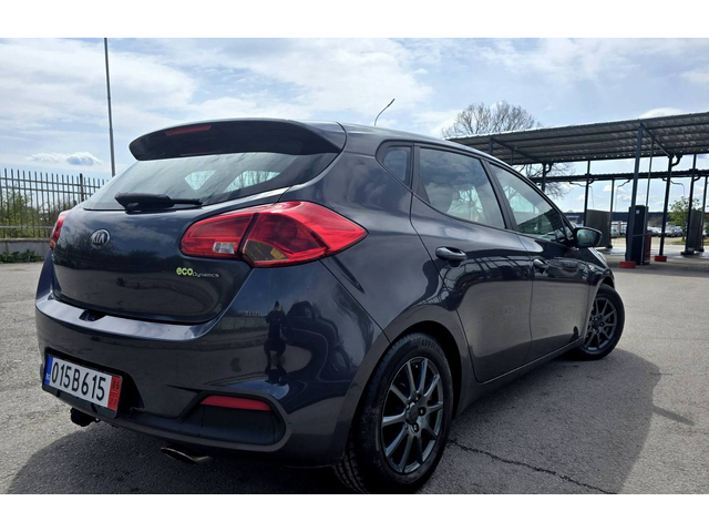 Kia Ceed KATO НОВ/1.6i/135hp - автомобили, коли, обяви за нови и употребявани 4