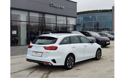 Kia Ceed SUV 141к.с. Plug-In Hybrid - автомобили, коли, обяви за нови и употребявани 7