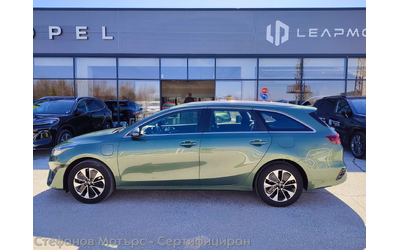 Kia Ceed SUV 141к.с. Plug-In Hybrid - автомобили, коли, обяви за нови и употребявани 3