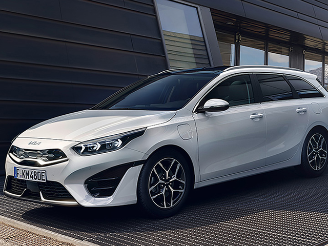 Kia Ceed SW - автомобили, коли, обяви за нови и употребявани 0