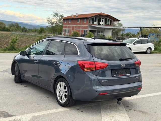 Kia Ceed ТОП ТОП - автомобили, коли, обяви за нови и употребявани 5