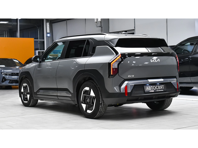 Kia EV3 AIR 81.4 kWh Long Range - автомобили, коли, обяви за нови и употребявани 6