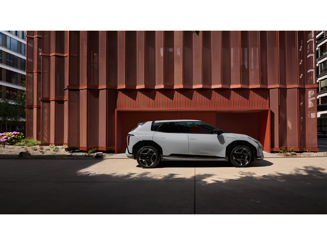 Kia EV4, 2026 г., 1 км, 0 к.с. - автомобили, коли, обяви за нови и употребявани 0