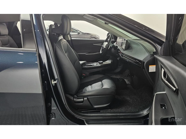 Kia EV6 * 4WD* КОЖА* ПОДГРЕВ* ОБДУХВАНЕ* КАМЕРА* - автомобили, коли, обяви за нови и употребявани 9