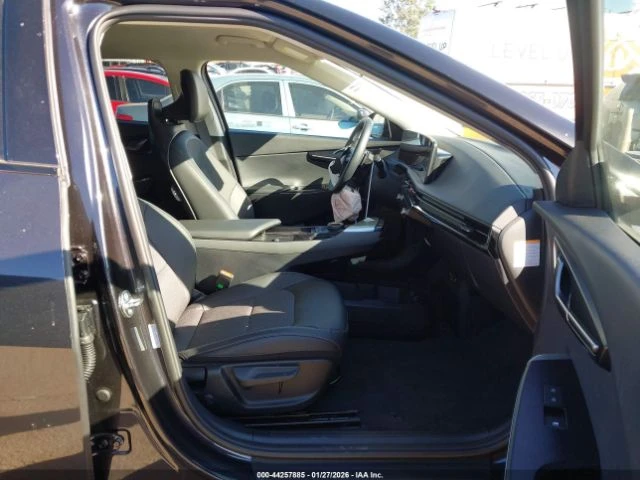 Kia EV6 * LIGHT* LONG RANGE* - автомобили, коли, обяви за нови и употребявани 4