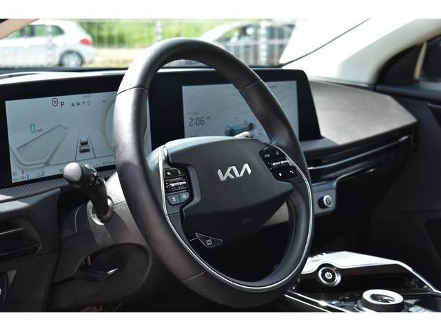 Kia EV6 GT-LINE* 4x4* 360CAM* LINE-ASSIST* DRIVE-SELECT* 2 - автомобили, коли, обяви за нови и употребявани 9