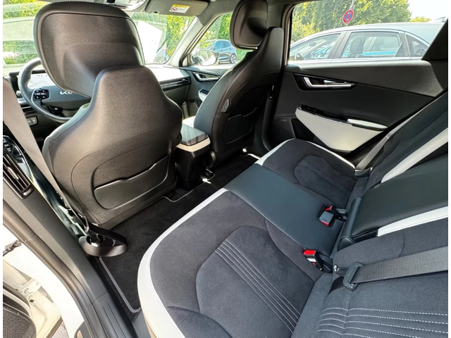 Kia EV6 GT-Line* 4WD* Meridian - автомобили, коли, обяви за нови и употребявани 4