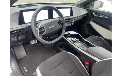 Kia EV6 GT-LINE\77KW\4X4\15KM - автомобили, коли, обяви за нови и употребявани 8