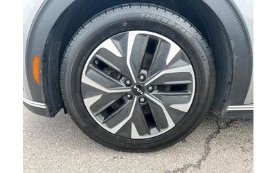 Kia EV6 EV6 - автомобили, коли, обяви за нови и употребявани 8