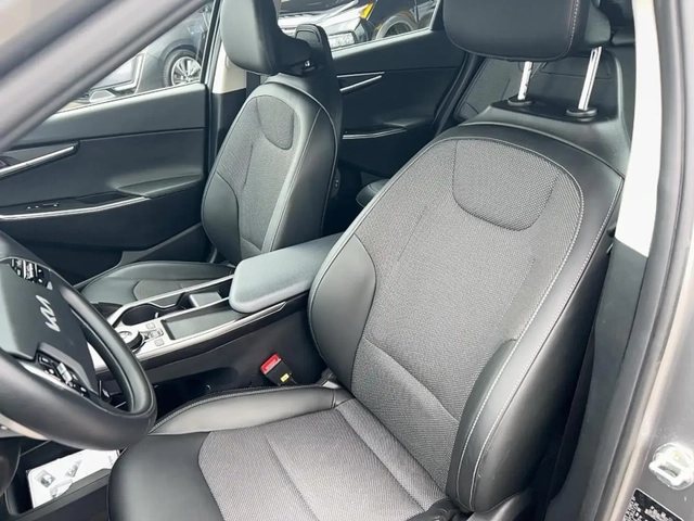 Kia EV6 EV6 - автомобили, коли, обяви за нови и употребявани 9