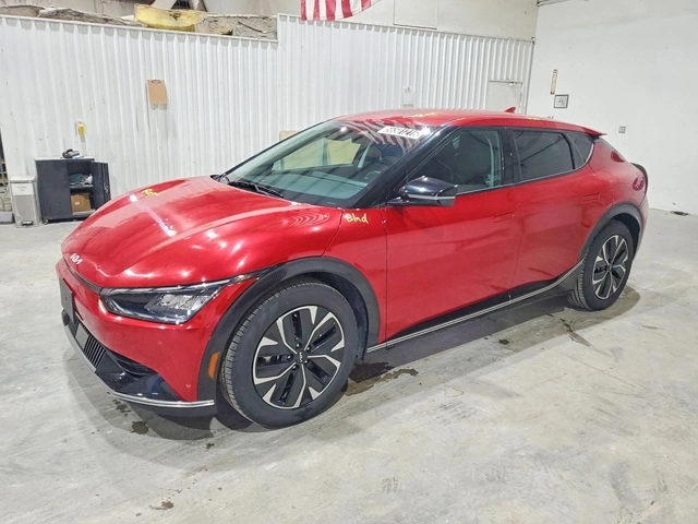 Kia EV6 - автомобили, коли, обяви за нови и употребявани 0