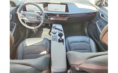 Kia EV6 LIGHT LONG RANGE - автомобили, коли, обяви за нови и употребявани 7