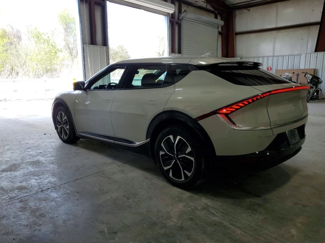 Kia EV6 AWD - WIND - автомобили, коли, обяви за нови и употребявани 1