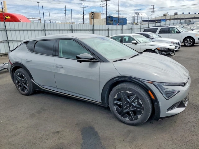 Kia EV6 Wind RWD - автомобили, коли, обяви за нови и употребявани 3