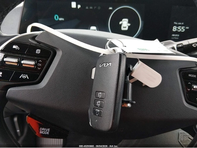 Kia EV6 WIND | KEYLESS | LANE ASSIST | BLIND SPOT | - автомобили, коли, обяви за нови и употребявани 9