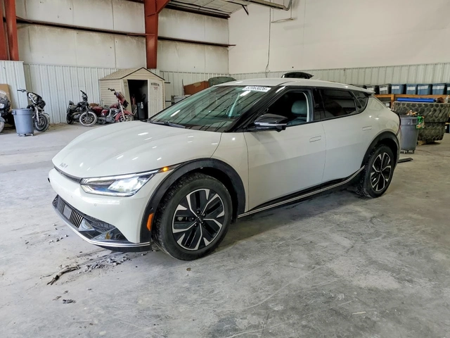 Kia EV6 AWD - WIND - автомобили, коли, обяви за нови и употребявани 0