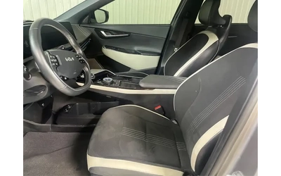 Kia EV6 AWD Long Range* GT-Line Pkg 1* 360* ОБДУХ - автомобили, коли, обяви за нови и употребявани 8