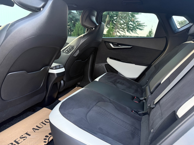 KIA EV6 - автомобили, коли, обяви за нови и употребявани 16