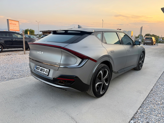 KIA EV6 - автомобили, коли, обяви за нови и употребявани 4