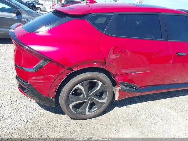Kia EV6 2022 KIA EV6 GT-LINE - автомобили, коли, обяви за нови и употребявани 5