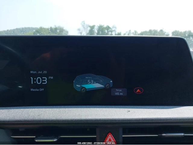 Kia EV6 2022 KIA EV6 WIND - автомобили, коли, обяви за нови и употребявани 11