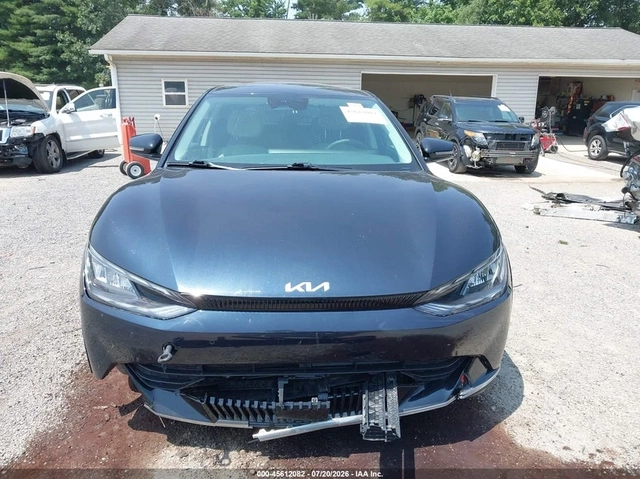 Kia EV6 2022 KIA EV6 WIND - автомобили, коли, обяви за нови и употребявани 2