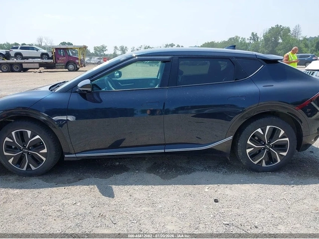 Kia EV6 2022 KIA EV6 WIND - автомобили, коли, обяви за нови и употребявани 5