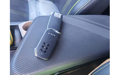 Kia EV6 GT - автомобили, коли, обяви за нови и употребявани 8