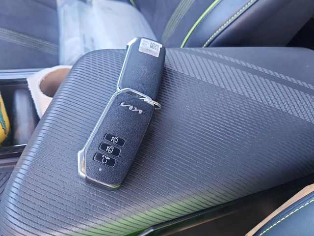 Kia EV6 GT - автомобили, коли, обяви за нови и употребявани 8