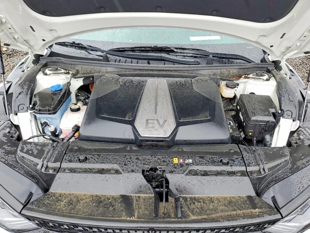 Kia EV6 2023 KIA EV6 GT - автомобили, коли, обяви за нови и употребявани 11