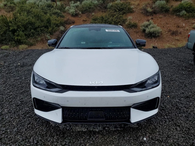 Kia EV6 2023 KIA EV6 GT - автомобили, коли, обяви за нови и употребявани 1