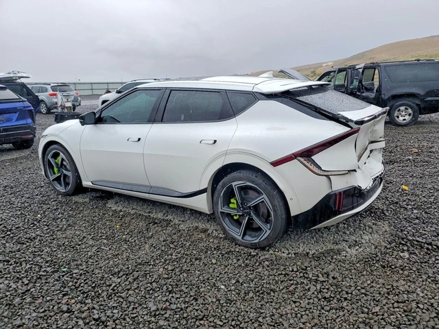 Kia EV6 2023 KIA EV6 GT - автомобили, коли, обяви за нови и употребявани 5