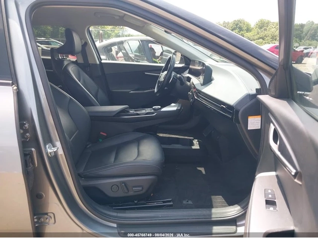 Kia EV6 2022 KIA EV6 WIND - автомобили, коли, обяви за нови и употребявани 11