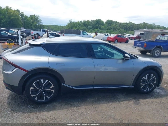 Kia EV6 2022 KIA EV6 WIND - автомобили, коли, обяви за нови и употребявани 4