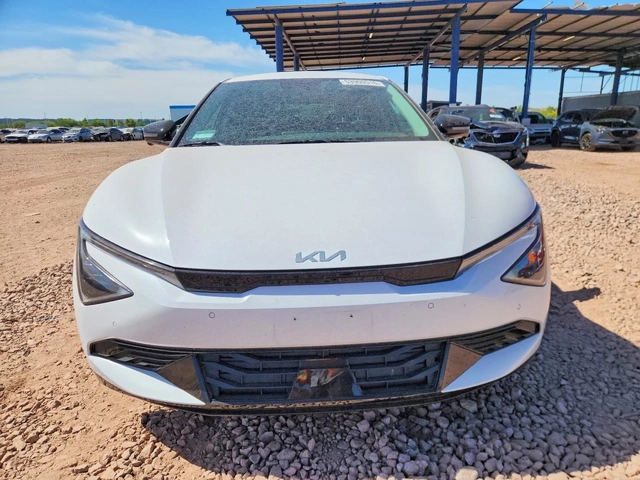 Kia EV6 2025 KIA EV6 WIND - автомобили, коли, обяви за нови и употребявани 1