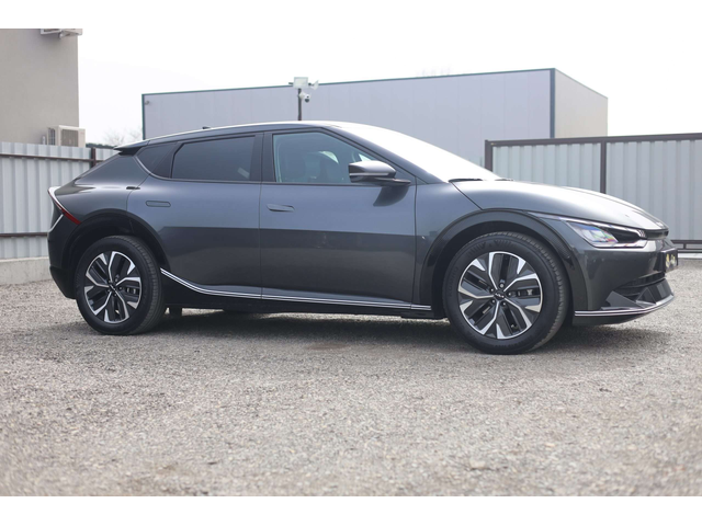 Kia EV6 EV6 - автомобили, коли, обяви за нови и употребявани 11