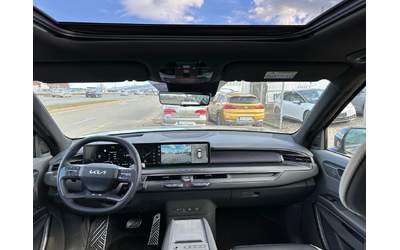 Kia EV9 GT-line - автомобили, коли, обяви за нови и употребявани 11