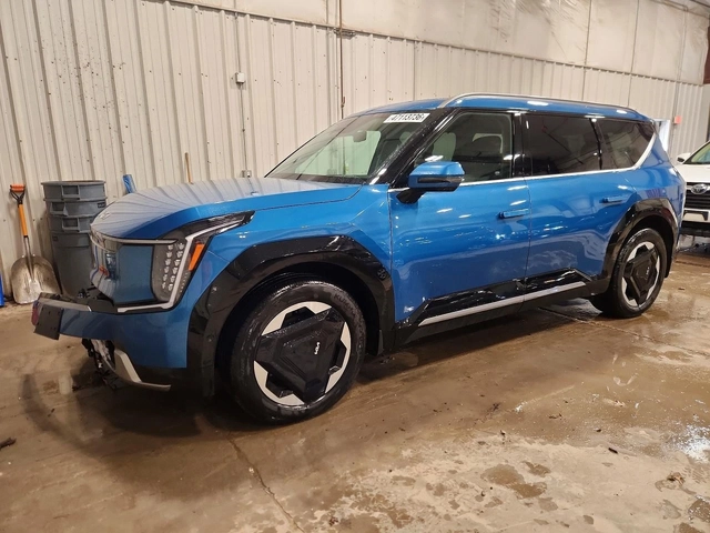 Kia EV9 LAND AWD - автомобили, коли, обяви за нови и употребявани 0