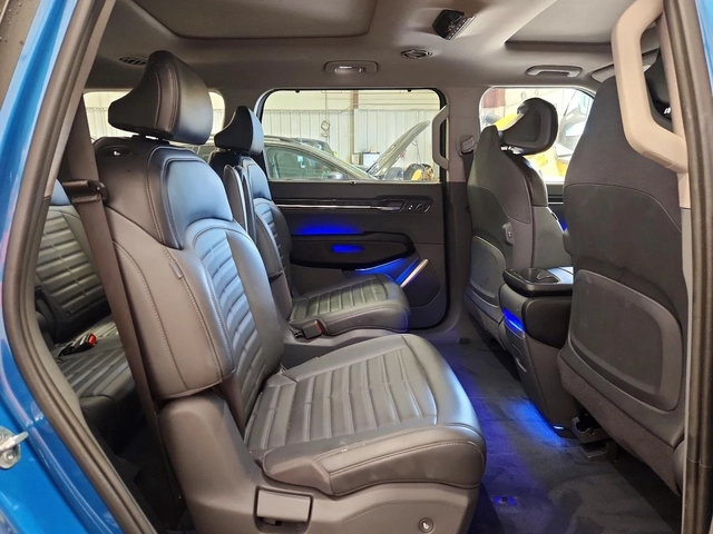 Kia EV9 LAND AWD - автомобили, коли, обяви за нови и употребявани 10