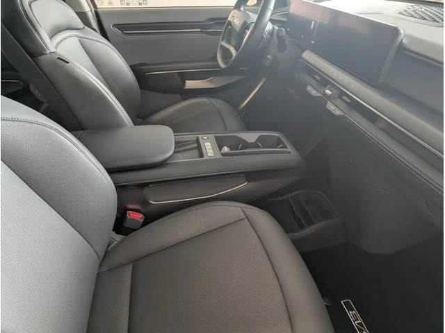 Kia EV9 EV9 - автомобили, коли, обяви за нови и употребявани 6